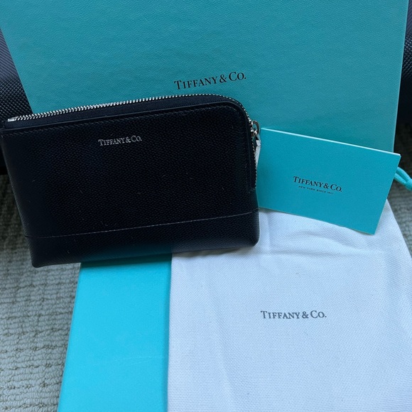🔴NEW 🔴Authentic NEW TIFFANY & CO Black Leather Clutch 💙🔴 - Picture 5 of 8